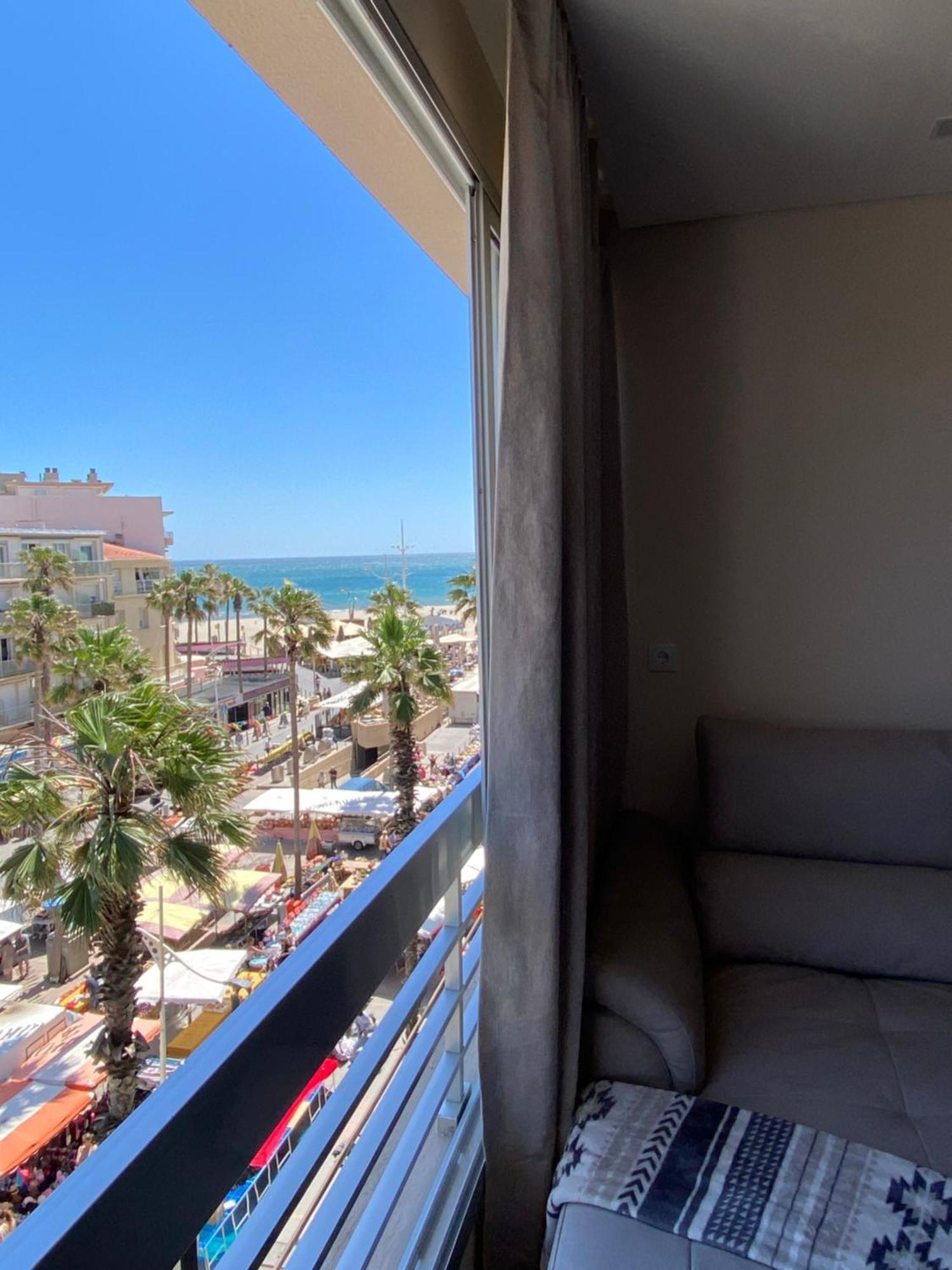 Appartement T2 Vue Sur Mer, Place Mediterranee Canet-en-Roussillon Kültér fotó
